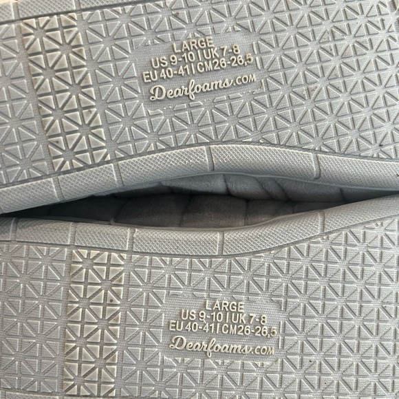 Dearfoams Nova Quilted Velour Closed Back, Color Grey(Size L) - Picture 8 of 8